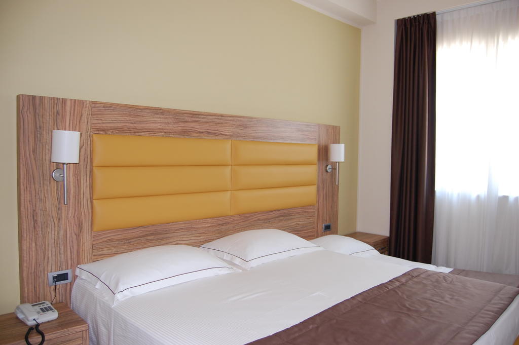 Giga Hotel Villa Santa Lucia Bilik gambar