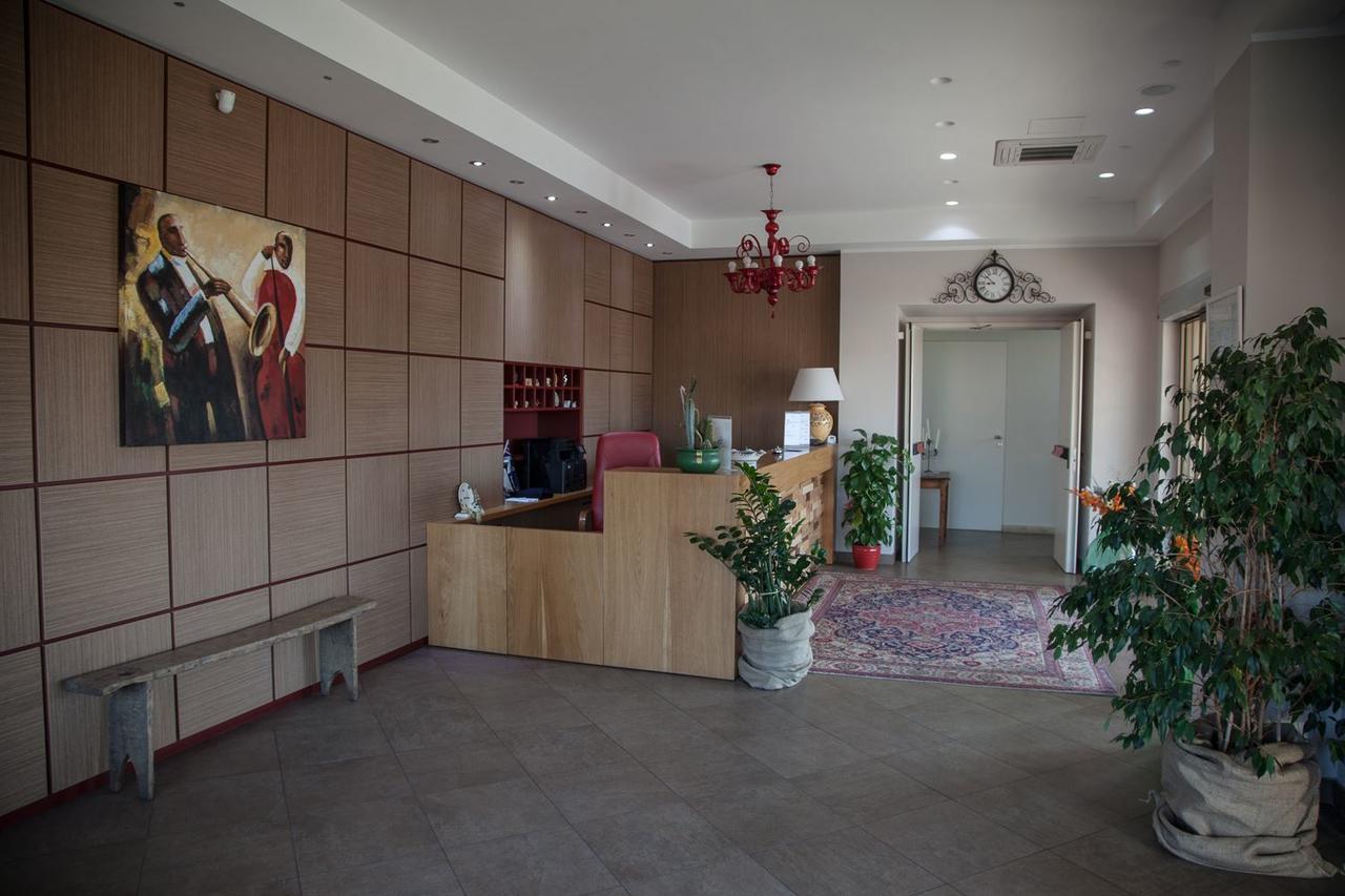 Giga Hotel Villa Santa Lucia Luaran gambar